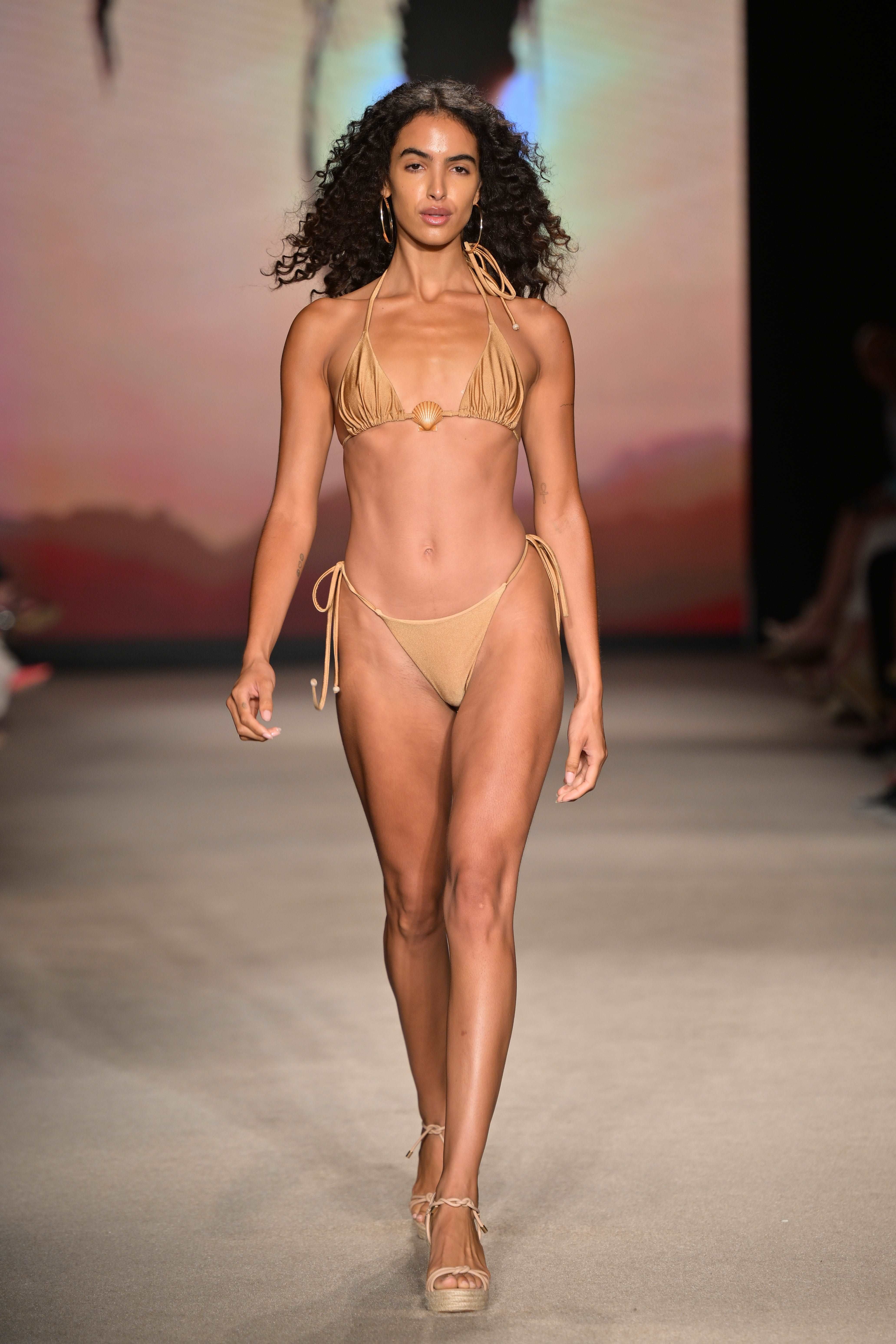 Shell bikini set